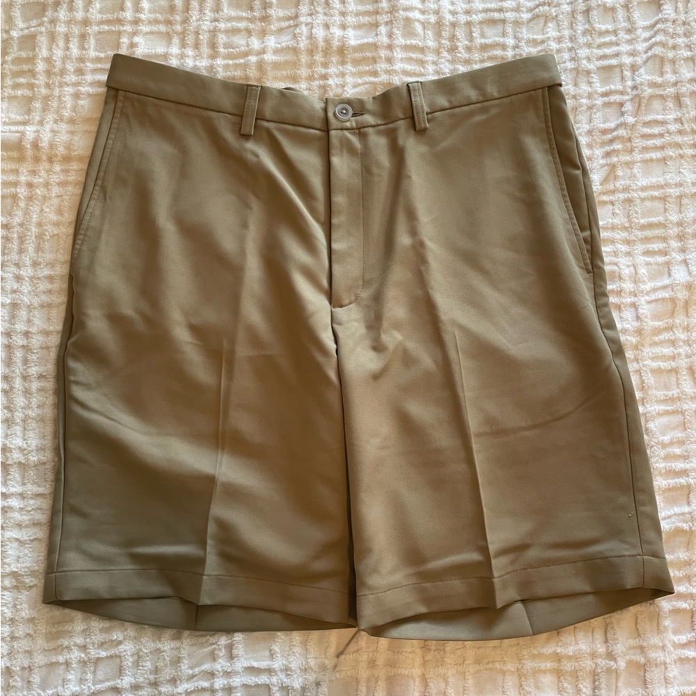 NWT 36waist flat front haggar golf khaki shorts